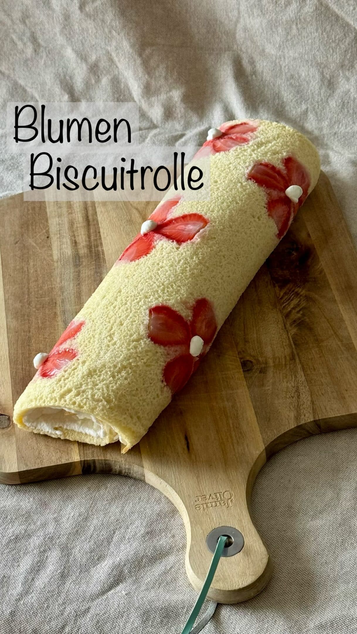 Aardbei-Biscuitrol met Bloempatroon