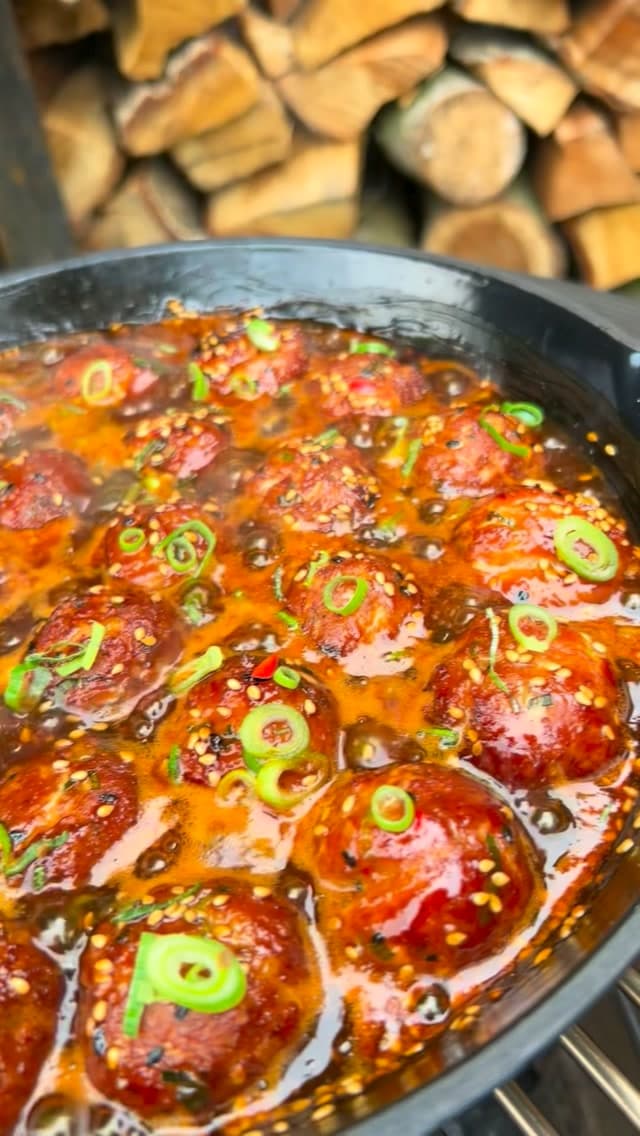 Oosterse kipballetjes van de BBQ